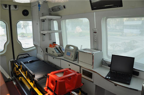 淄博救护车内部